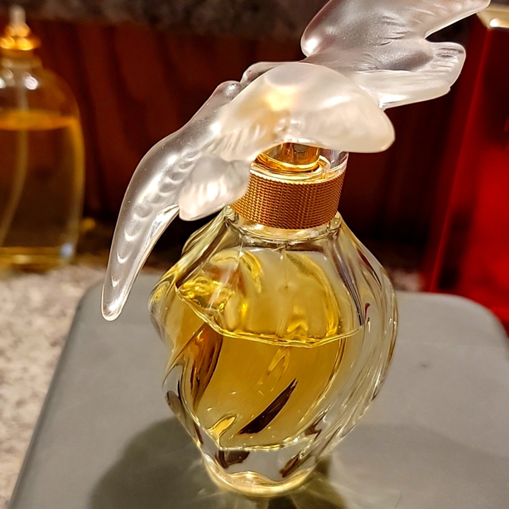 VINTAGE L'AIR DU TEMPS BY NINA RICCI France BOTTLE WITH DOUBLE DOVES TOP 1.7 oz
